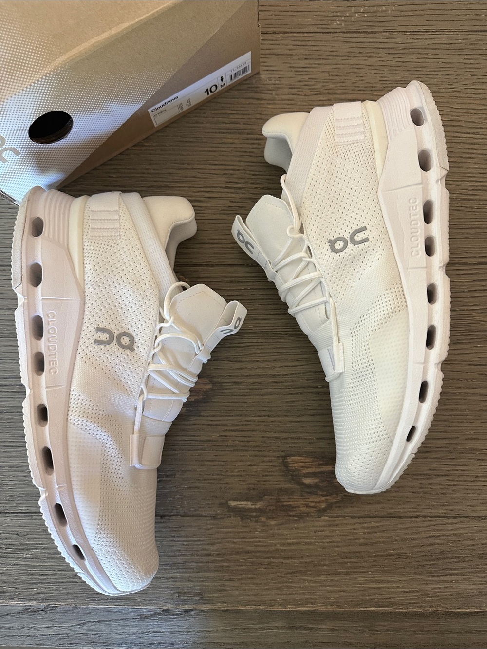 Mens On Cloudnova running sneaker in all white size 10 - Picture 4 of 11